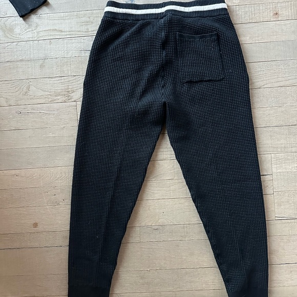 Monroe super soft waffle knit set 🖤🤎 - Picture 5 of 7